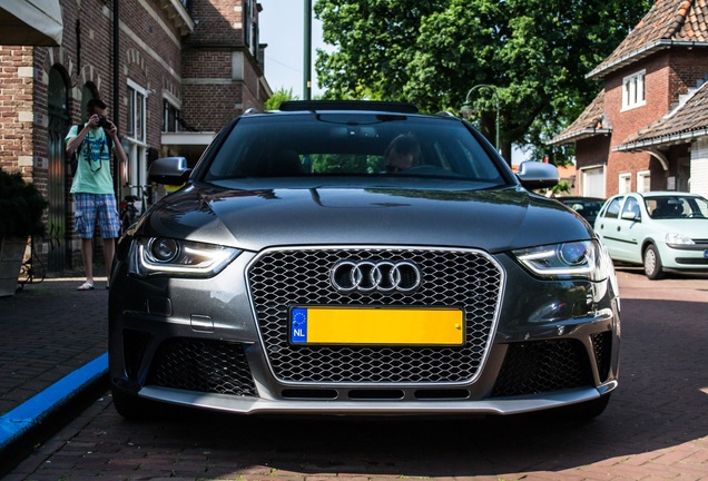 Audi RS4 Avant B8