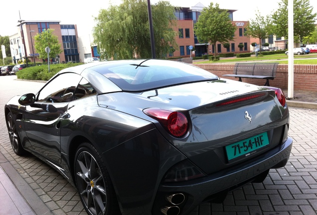 Ferrari California