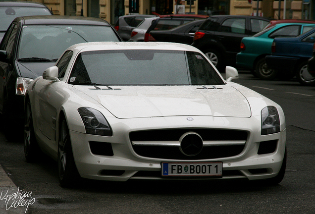 Mercedes-Benz SLS AMG