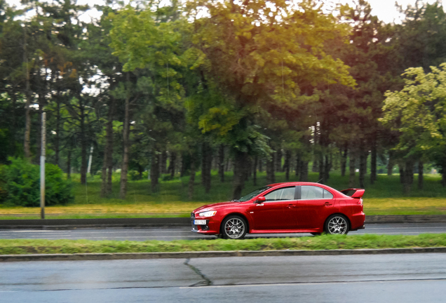 Mitsubishi Lancer Evolution X MR