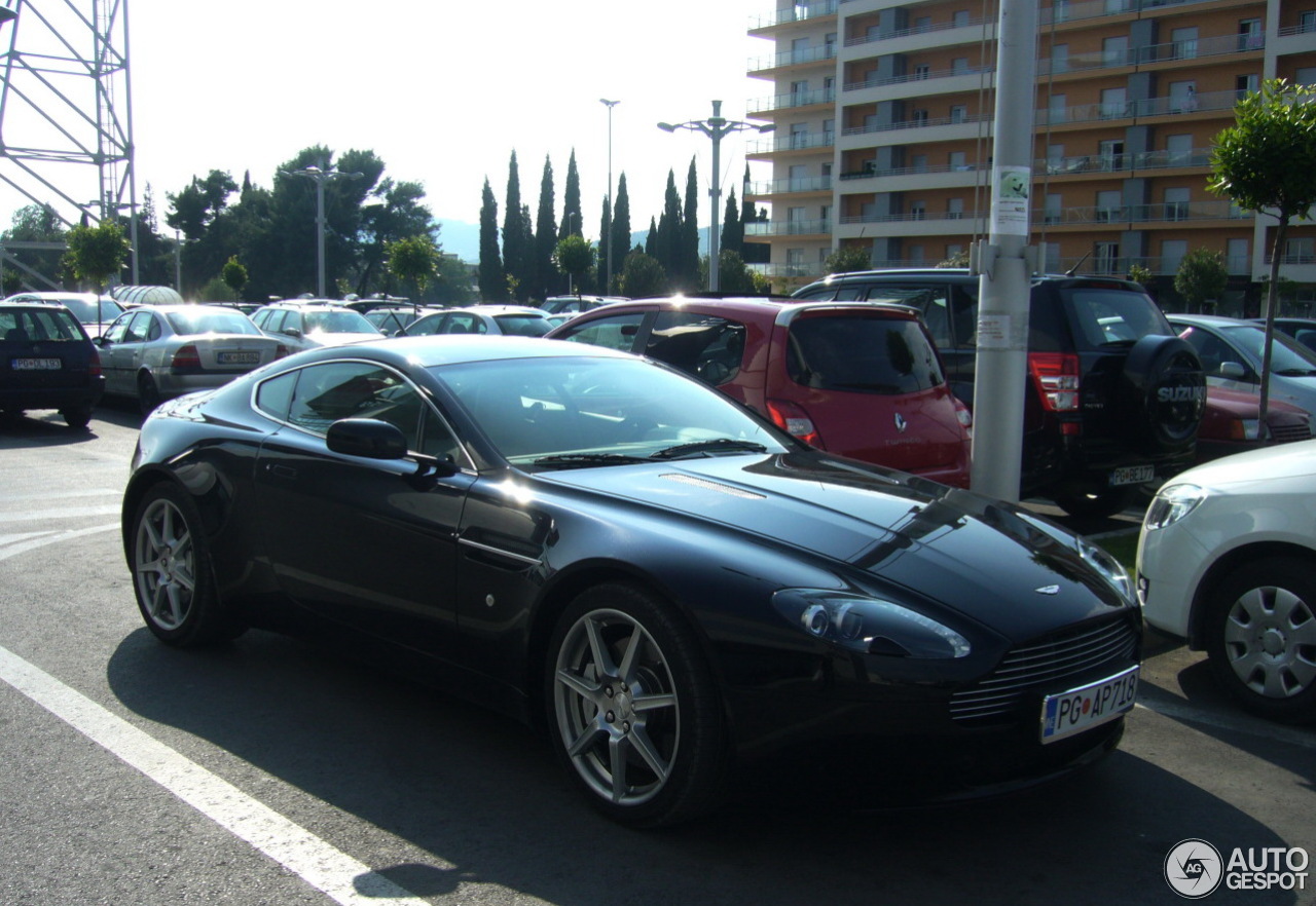 Aston Martin V8 Vantage