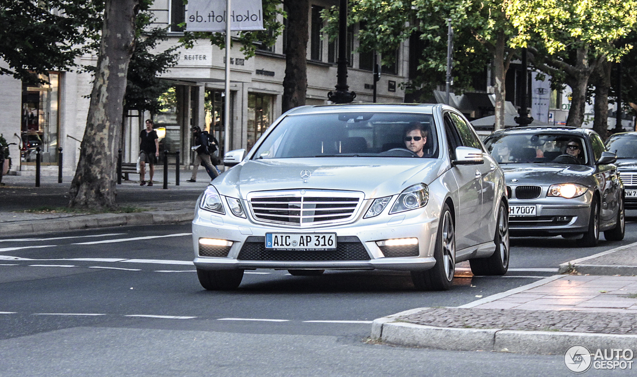 Mercedes-Benz E 63 AMG W212 V8 Biturbo