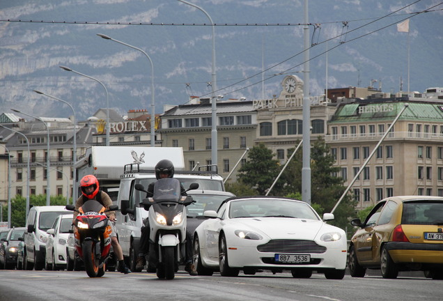 Aston Martin V8 Vantage Roadster