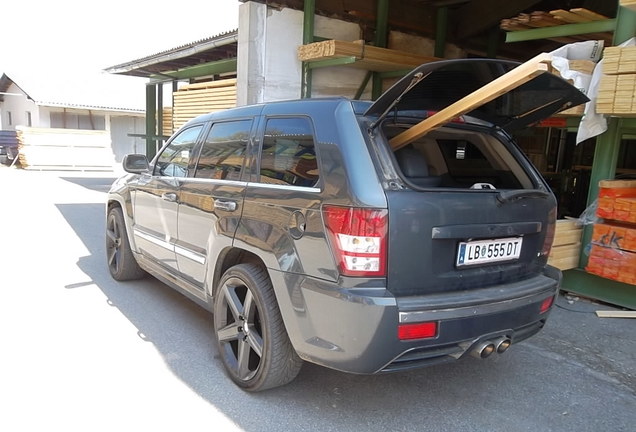 Jeep Grand Cherokee SRT-8 2005