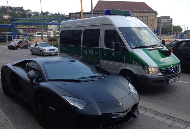 Lamborghini Aventador LP700-4