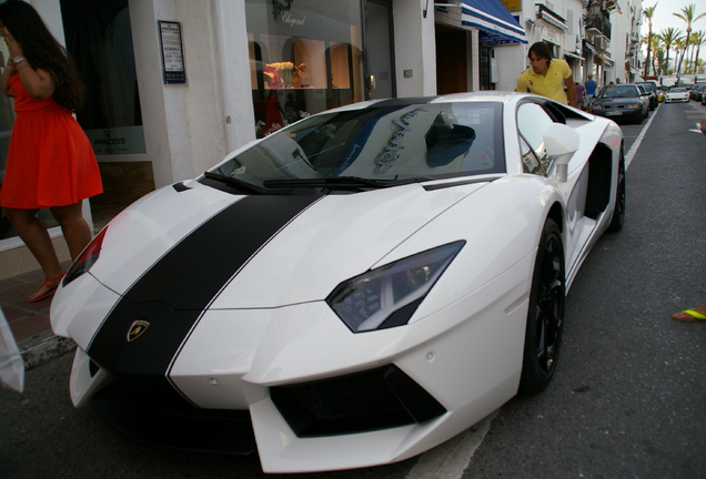 Lamborghini Aventador LP700-4