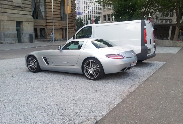 Mercedes-Benz SLS AMG