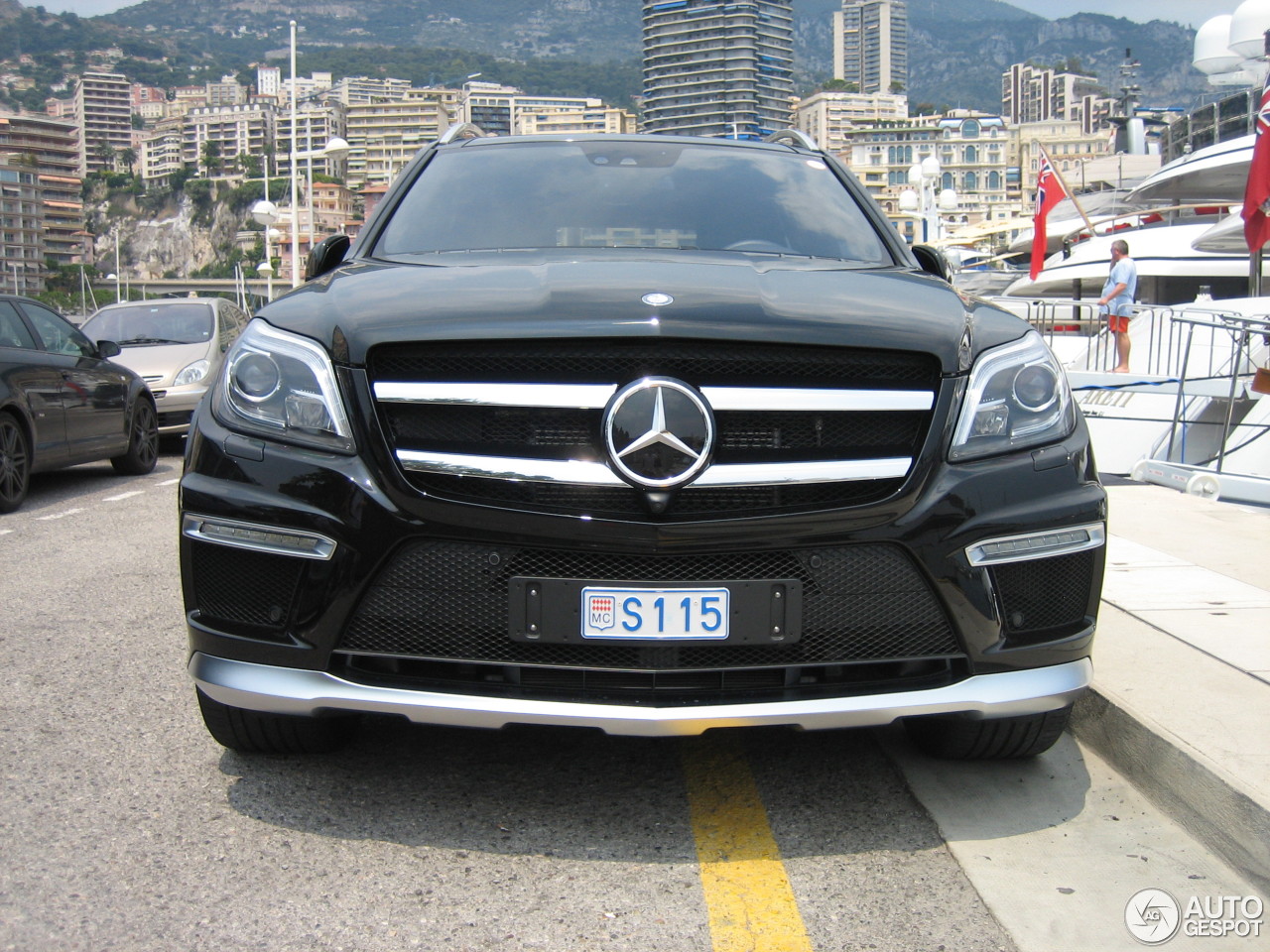 Mercedes-Benz GL 63 AMG X166