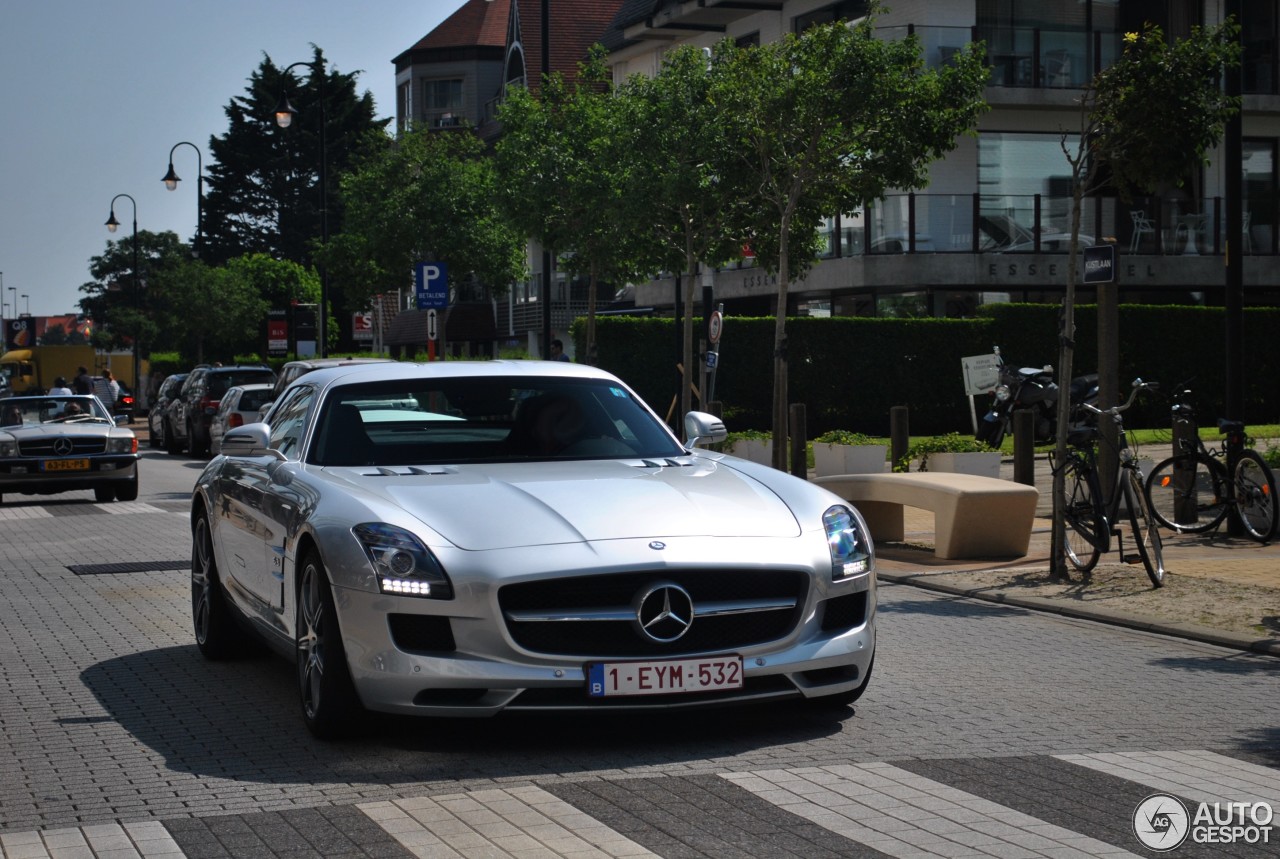 Mercedes-Benz SLS AMG