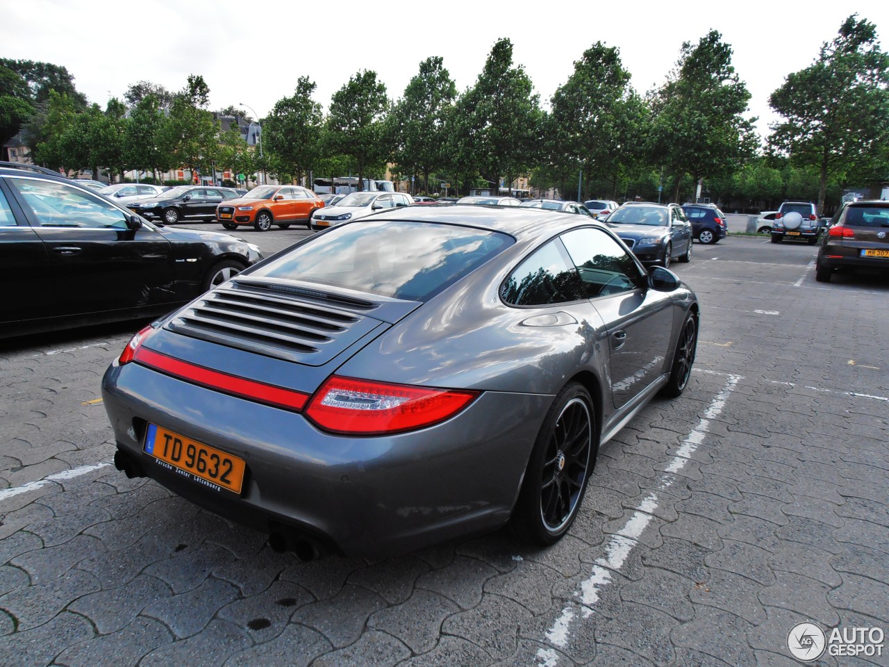 Porsche 997 Carrera 4 GTS