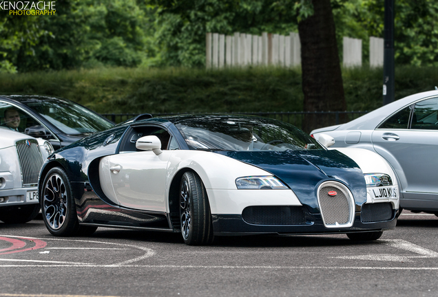 Bugatti Veyron 16.4 Grand Sport Blue Carbon