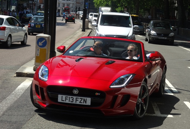 Jaguar F-TYPE S Convertible