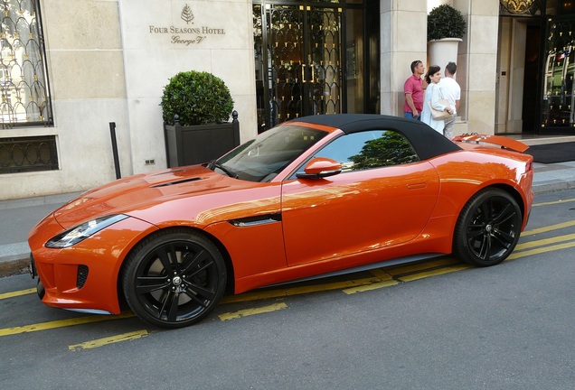 Jaguar F-TYPE S V8 Convertible