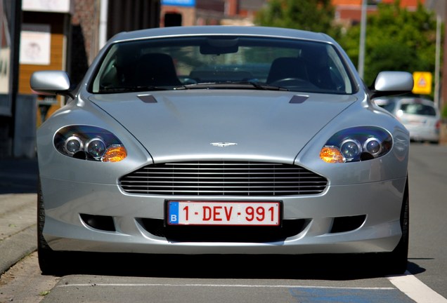 Aston Martin DB9