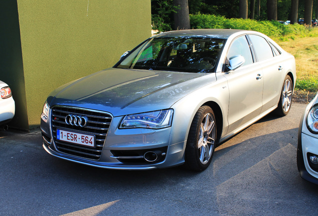 Audi S8 D4