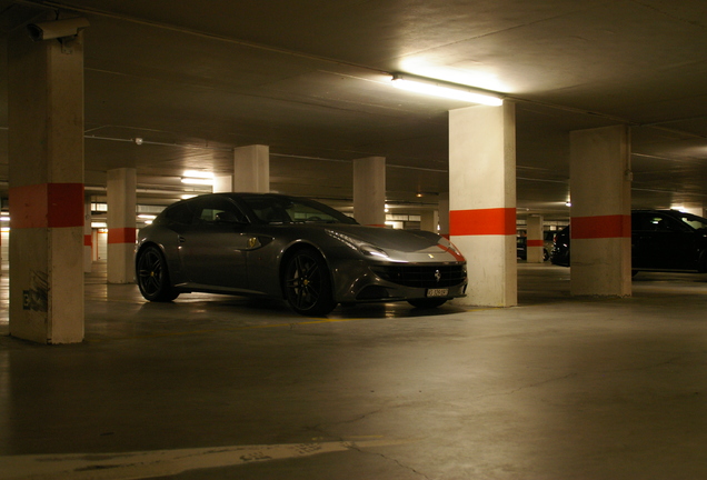 Ferrari FF