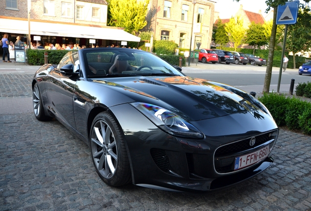 Jaguar F-TYPE S Convertible