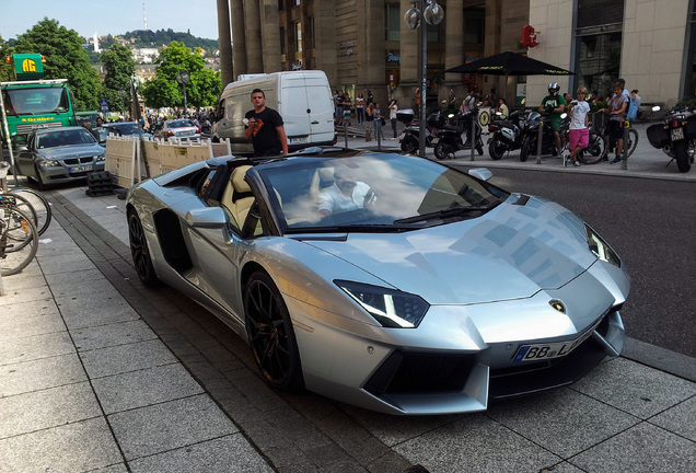 Lamborghini Aventador LP700-4 Roadster