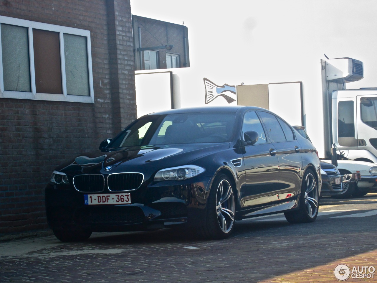 BMW M5 F10 2011