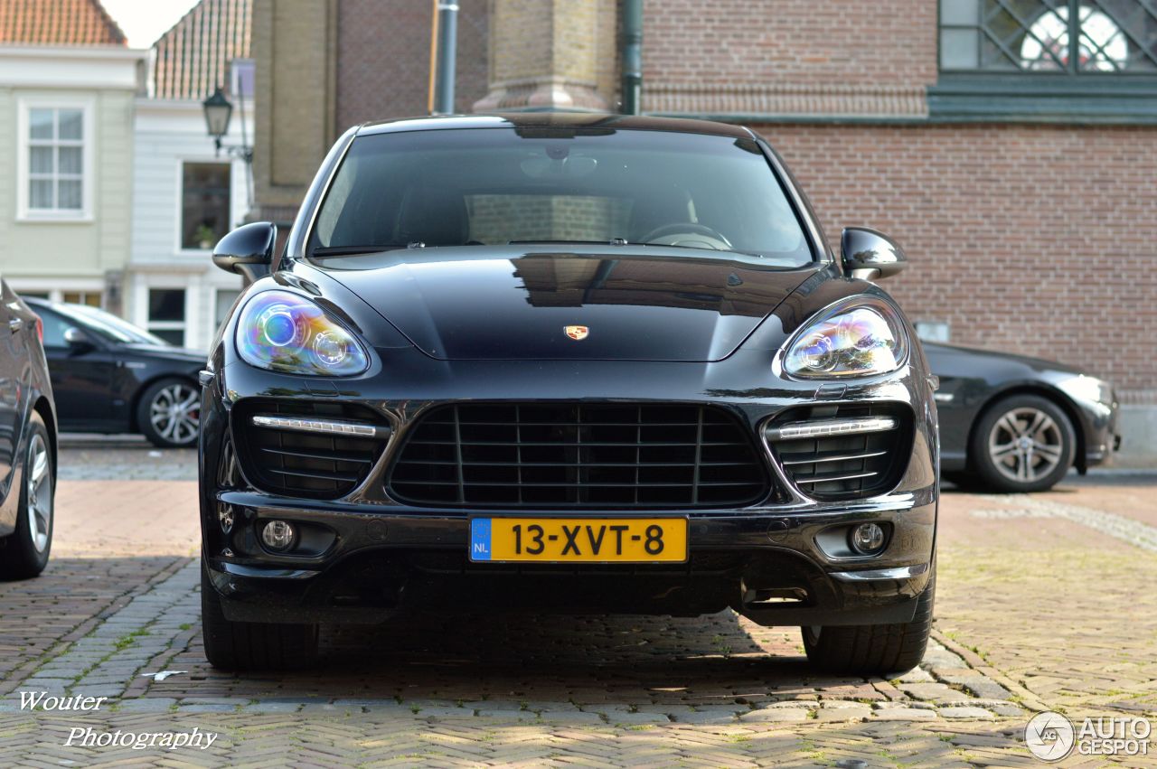 Porsche 958 Cayenne GTS