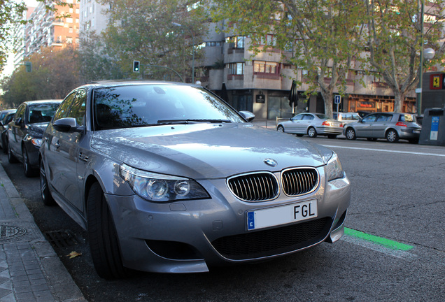 BMW M5 E60 2005