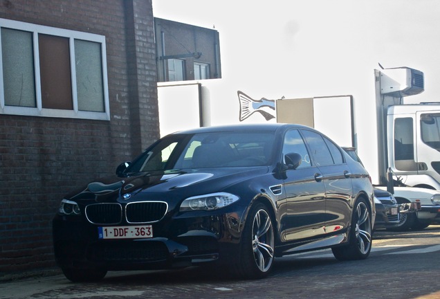 BMW M5 F10 2011