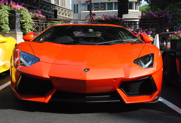 Lamborghini Aventador LP700-4