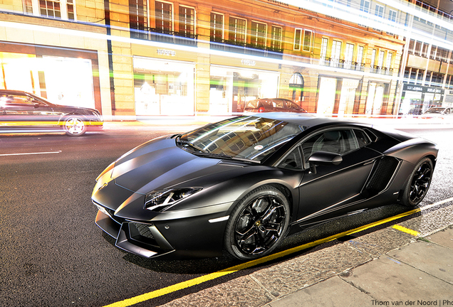 Lamborghini Aventador LP700-4