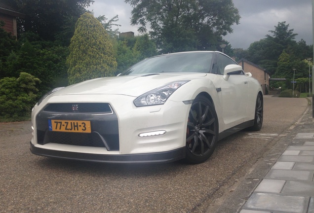 Nissan GT-R 2012