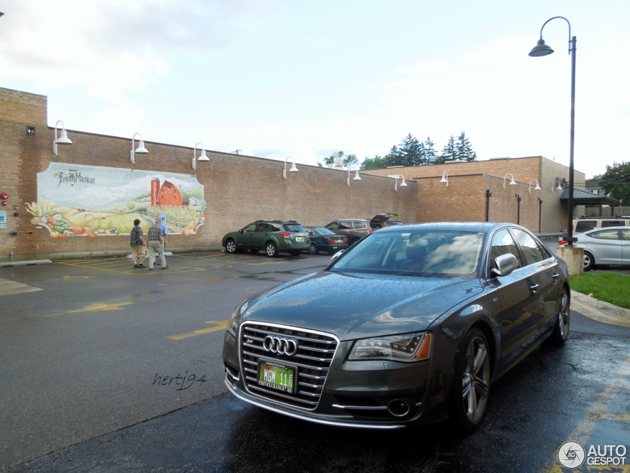 Audi S8 D4