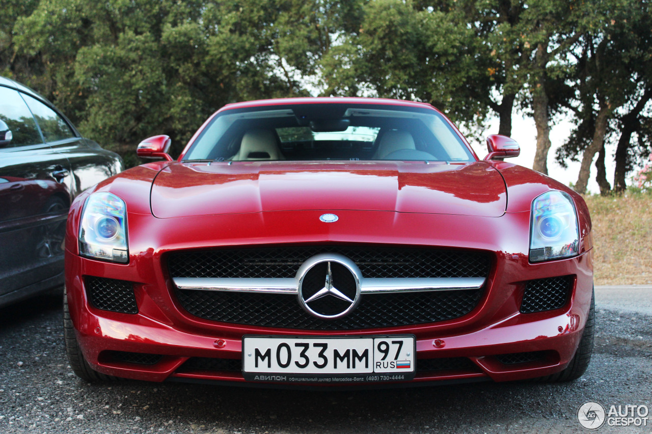 Mercedes-Benz SLS AMG Roadster