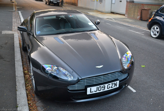 Aston Martin V8 Vantage