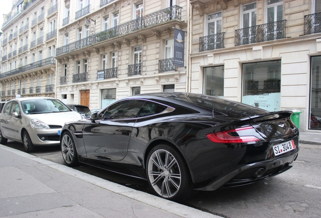 Aston Martin Vanquish 2013