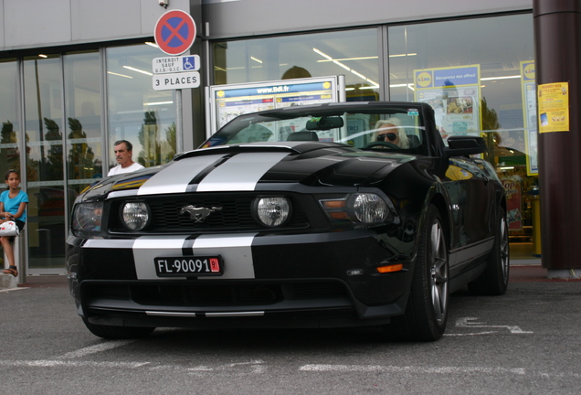 Ford Mustang GT Convertible 2011