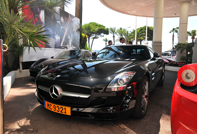 Mercedes-Benz SLS AMG