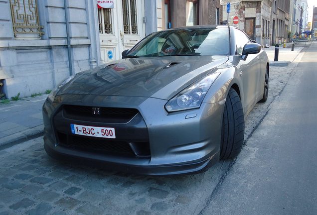 Nissan GT-R