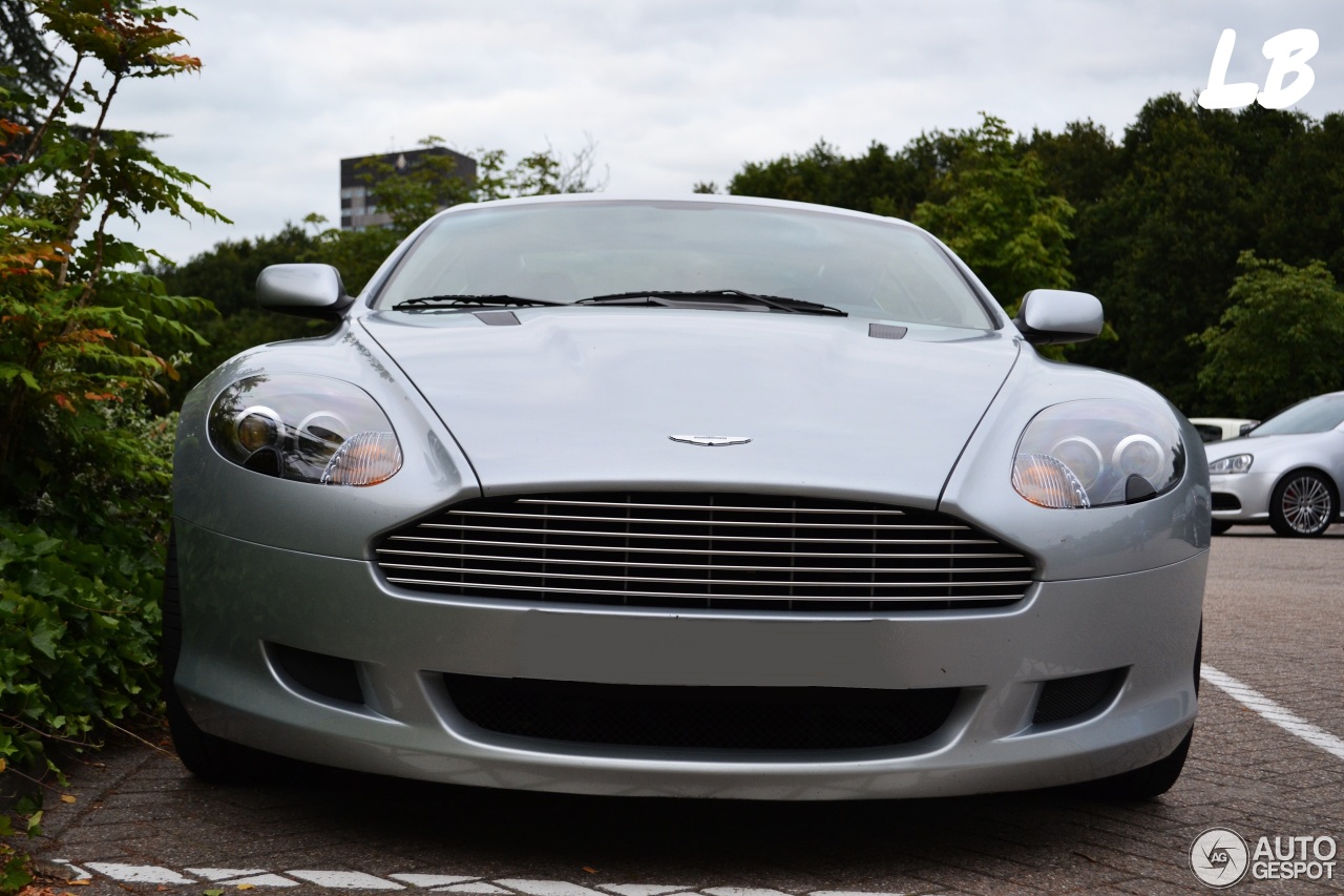 Aston Martin DB9