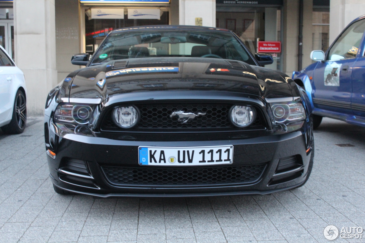 Ford Mustang GT Convertible 2013