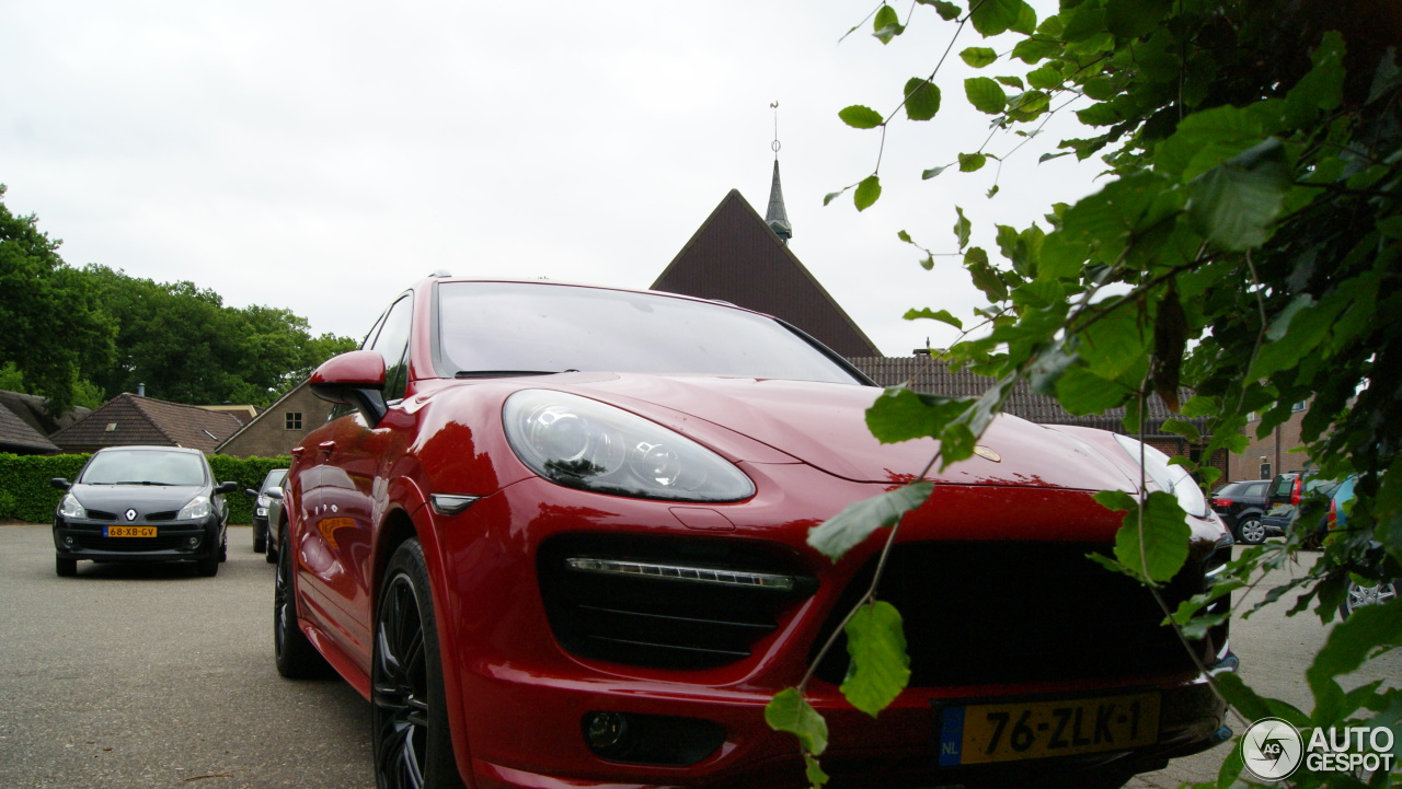 Porsche 958 Cayenne GTS