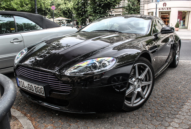 Aston Martin V8 Vantage