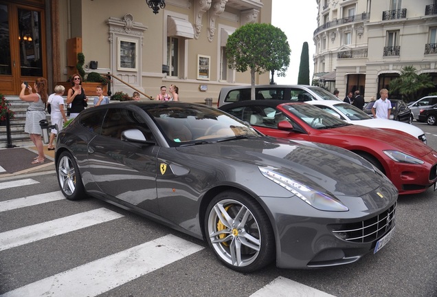 Ferrari FF