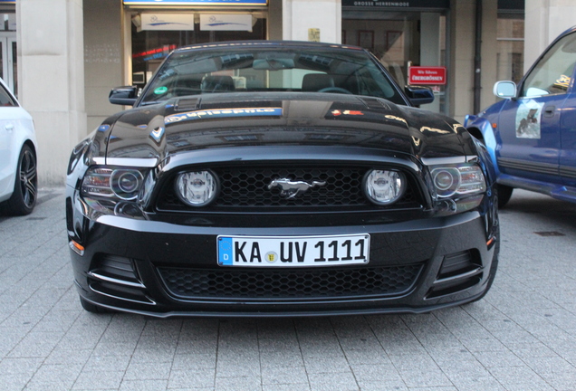 Ford Mustang GT Convertible 2013