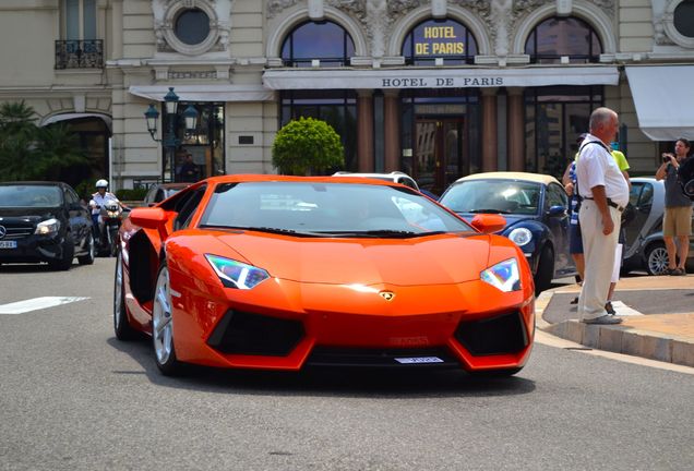 Lamborghini Aventador LP700-4