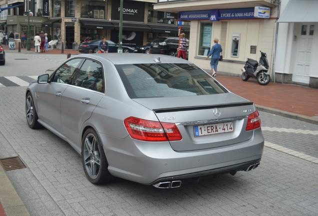 Mercedes-Benz E 63 AMG W212 V8 Biturbo