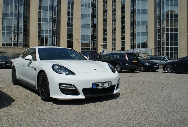 Porsche 970 Panamera GTS MkI