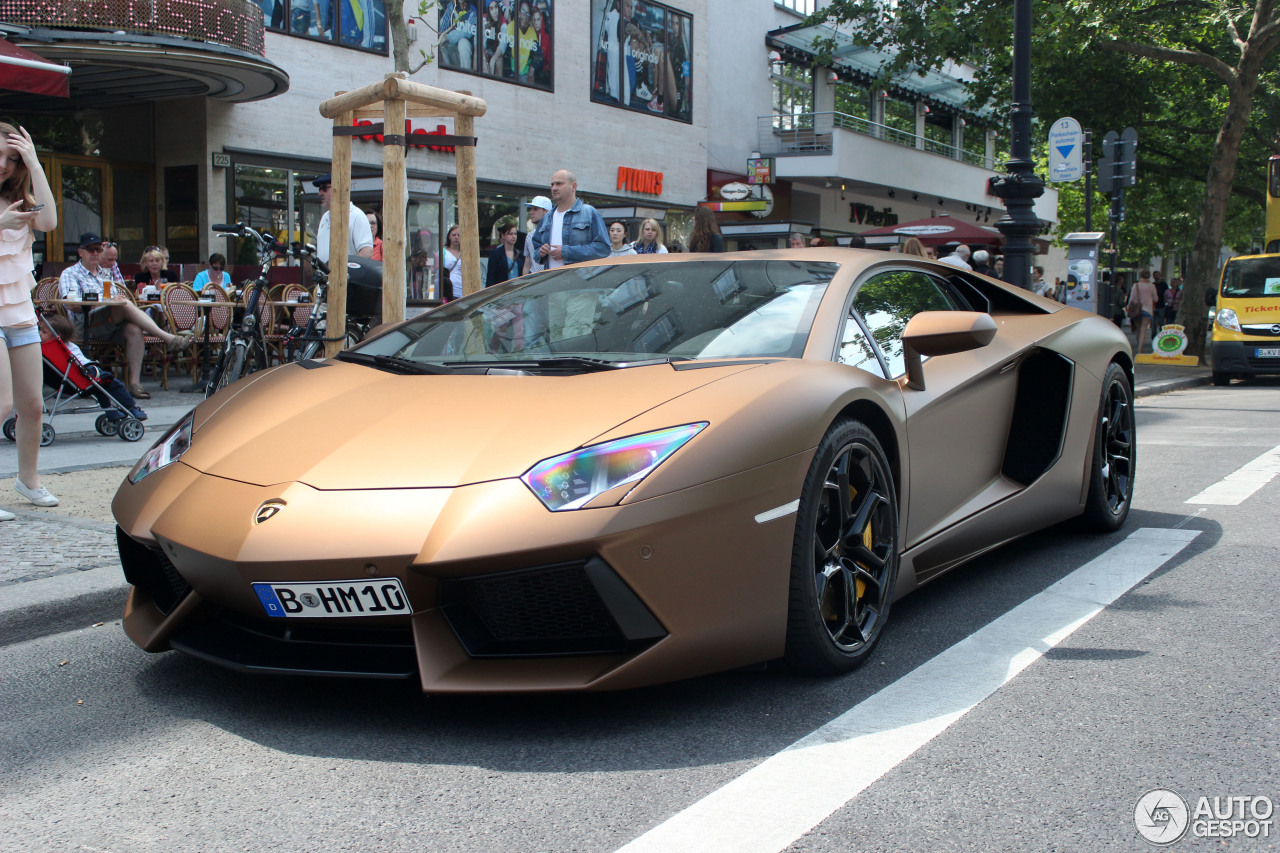 Lamborghini Aventador LP700-4