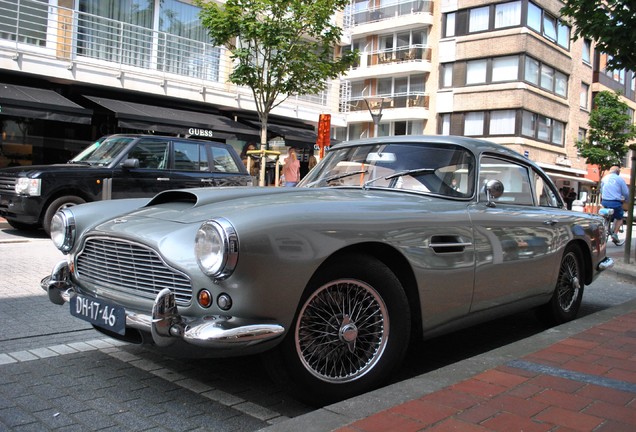 Aston Martin DB4