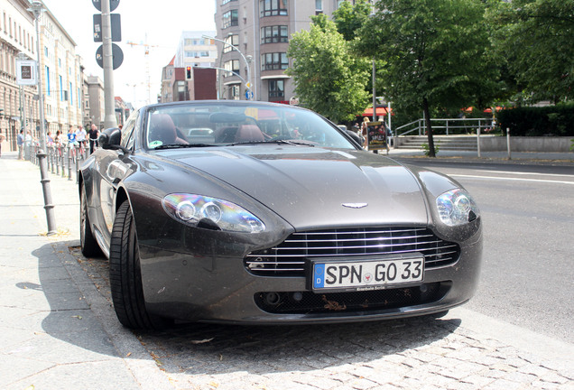 Aston Martin V8 Vantage Roadster