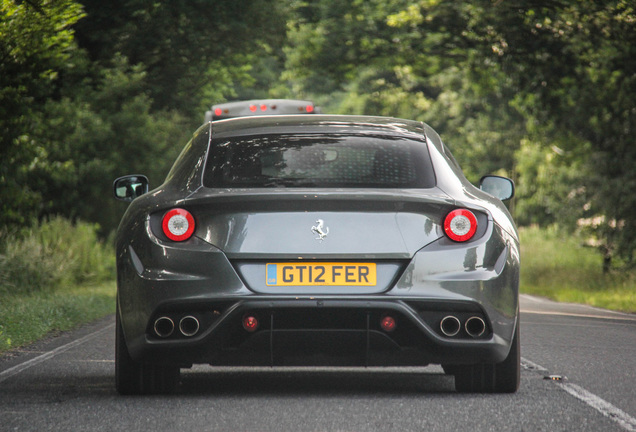 Ferrari FF