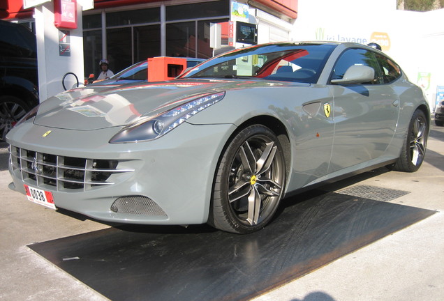 Ferrari FF